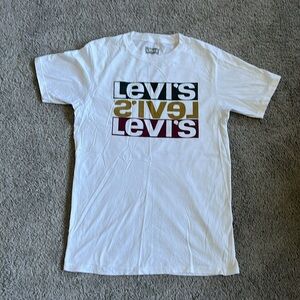 Men’s Levi’s graphic tees